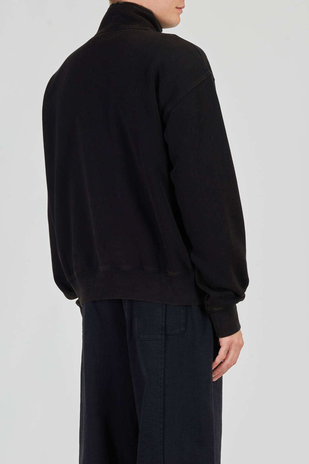 Свитшот Vetements MH27PZ187B