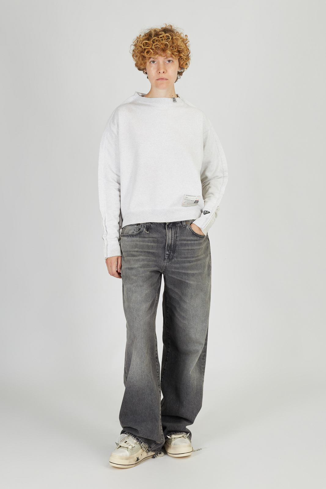 Свитшот Maison Mihara Yasuhiro B17PO571