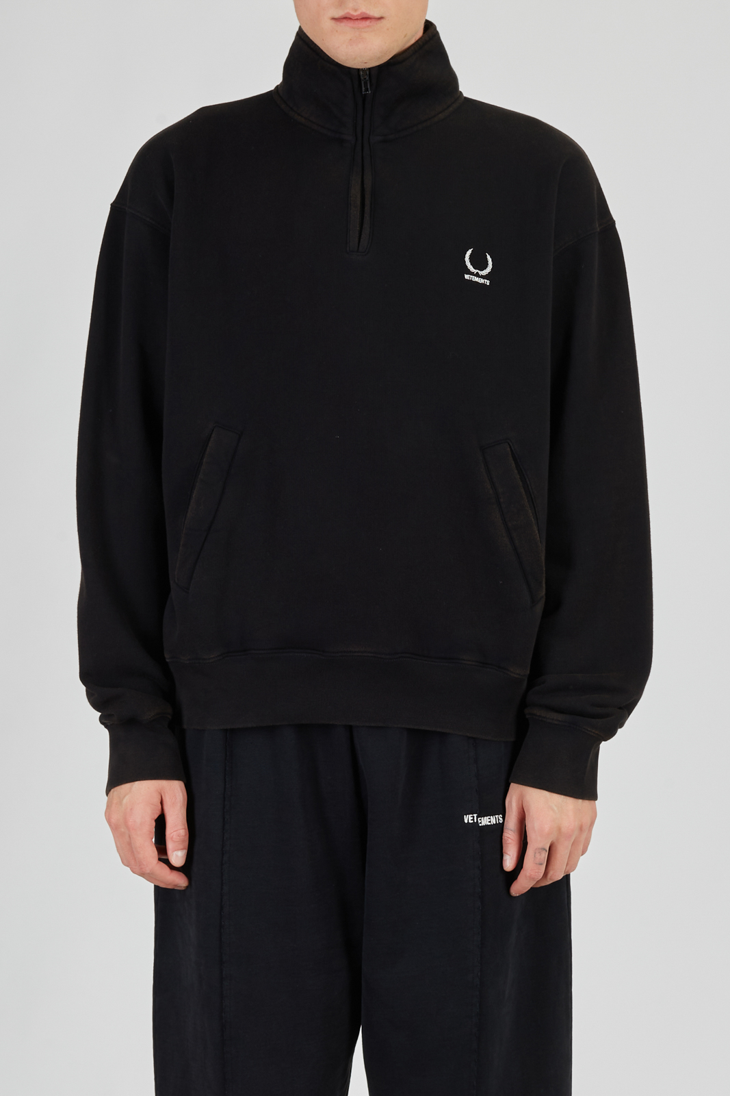Свитшот Vetements MH27PZ187B
