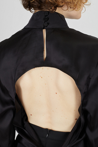Блуза Vetements WE76BL450B 2