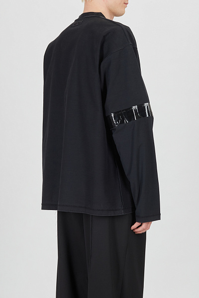 Лоннгслив Vetements ME76LS145B 2